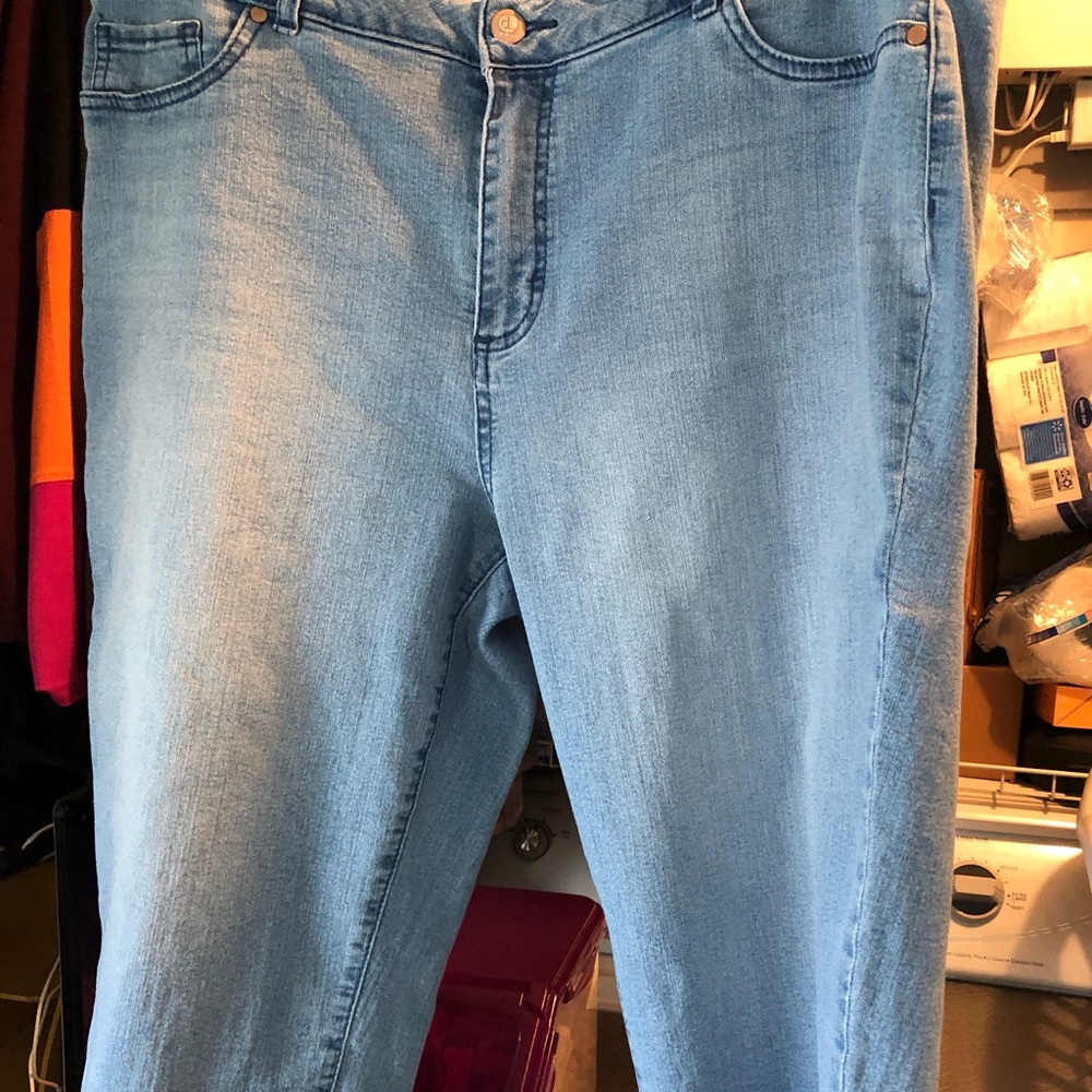 Crop denim jeans